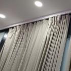 不同色调的窗帘可以营造不同的家装效果 快来看看客厅的窗帘吧