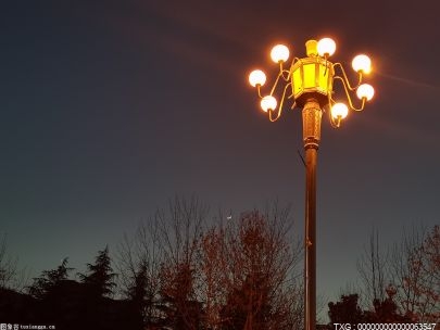 舞钢市龙泉湖畔水灯开放时间为1月31日至2月6日